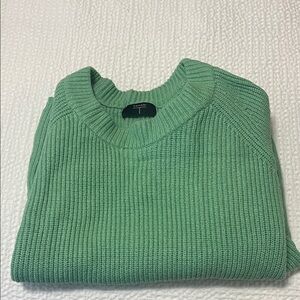 Tahari Women’s Green Crewneck Sweater